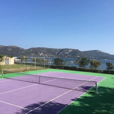 Cosy, Porto-vecchio 150m Дом отдыха *